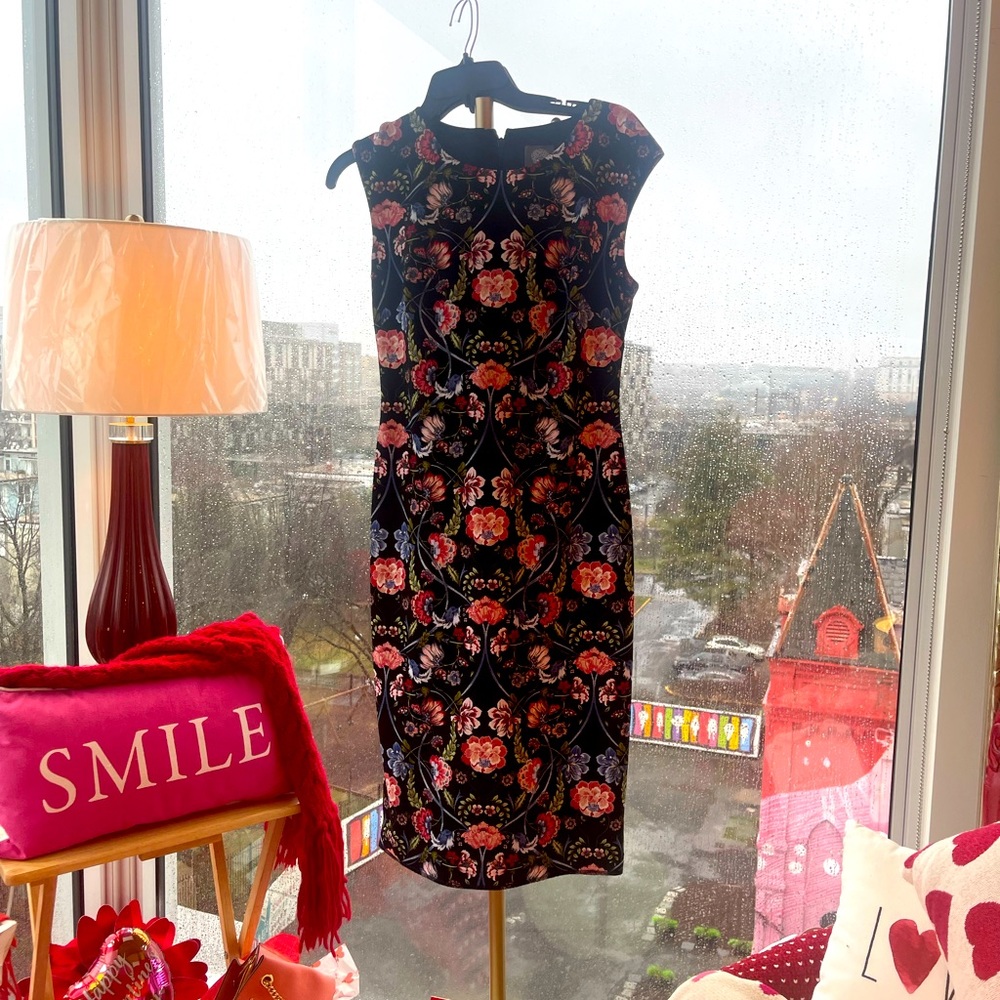 Floral Pattern Fitted Dress